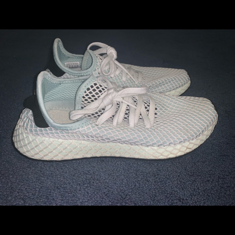 Women's Adidas DEERUPT Sneakers